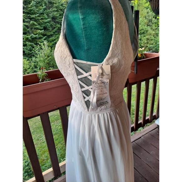 Bride Dress Women’s Maxi Floral Lace Off White Size 4 NWT’s Originaly $319 - Picture 2 of 8